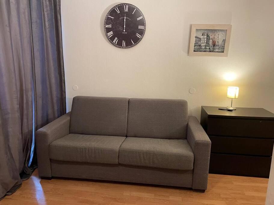 Studio Paris 14 Luaran gambar