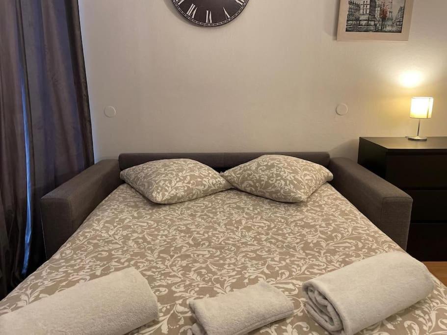 Studio Paris 14 Luaran gambar